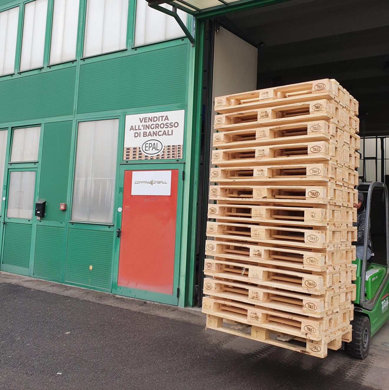 Magazzino coperto a Verona